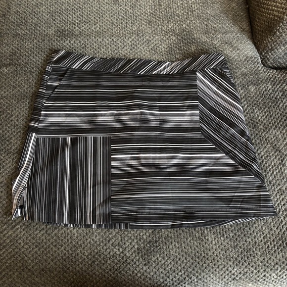 Lady Hagan Black‎ Lined Golf Skort White Striped Detail Pockets Plus Size 16 Zip - Picture 1 of 10
